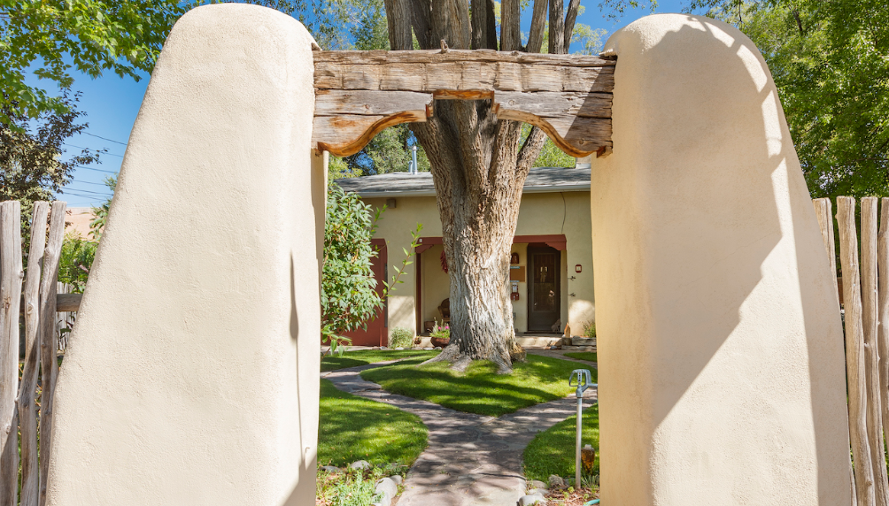 Tl Entrance – Slider